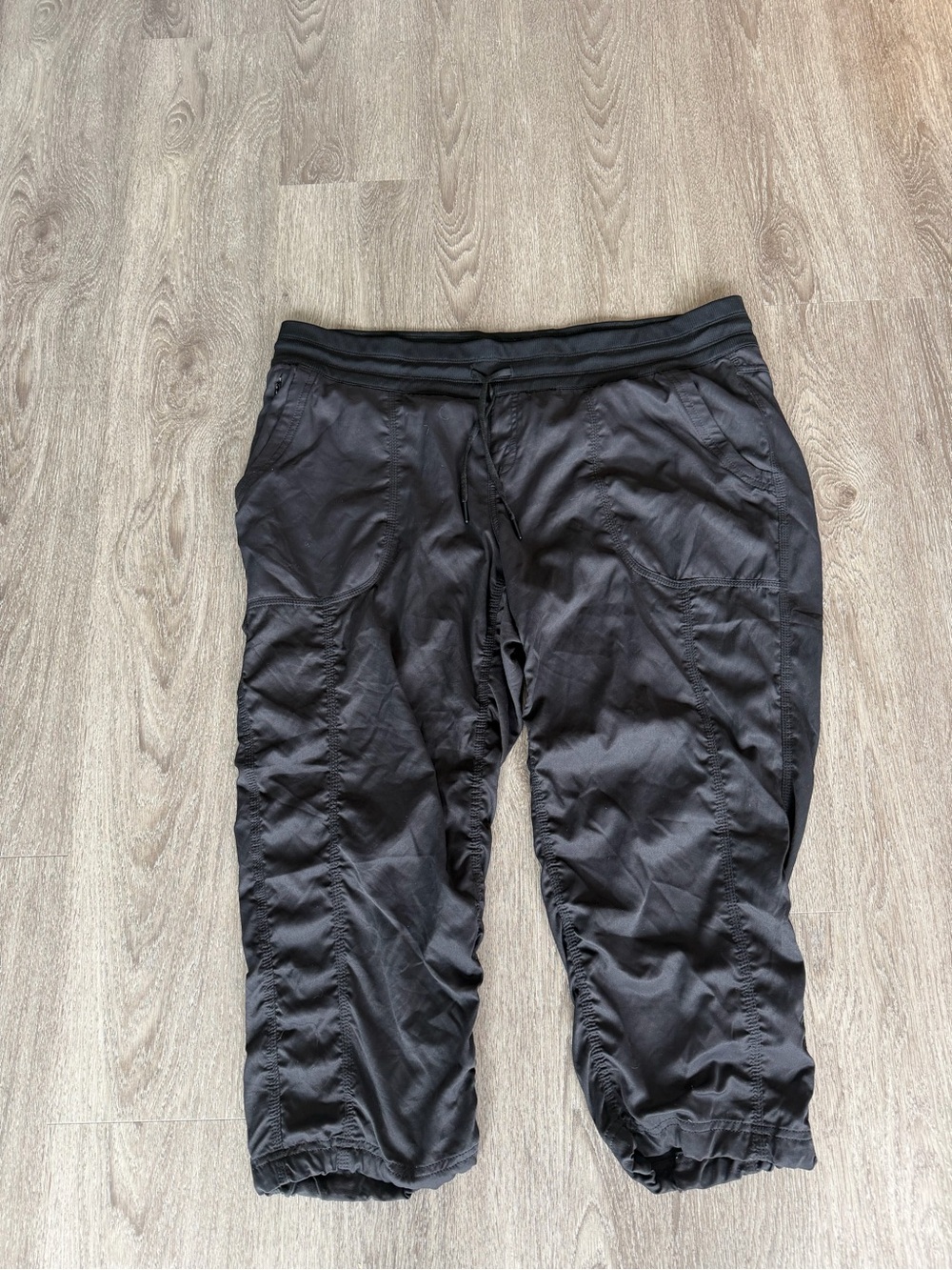 The North Face Capri Pants Womens XXL Black Aphrodite 2.0 Ruched Hiking Active